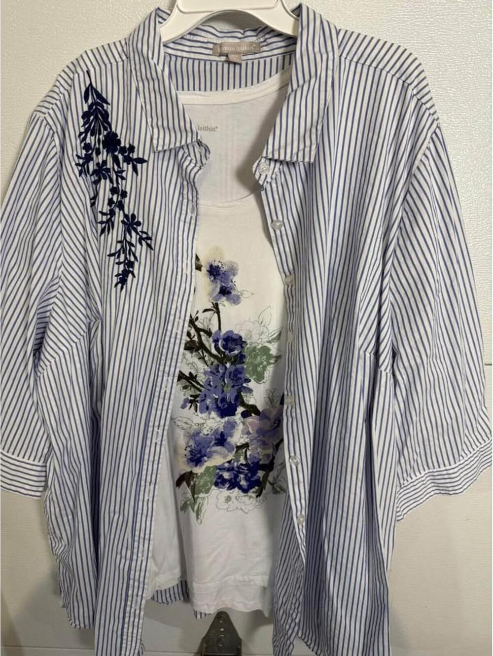Sz 3X Blue and White Striped Shirt with Floral Tee Set